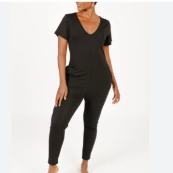 NWOT Smash + Tess Women's Black V-Neck "Sunday" Romper (Size S) - Picture 1 of 8